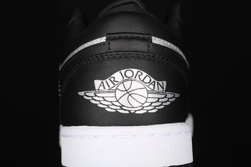 All categories Air Jordan Jordan series basketball shoes Air Jordan 1 Low X version Air Jordan 1 Low AJ1 Joe 1 low top black silver cultural and leisure sports shoes DA5551-001